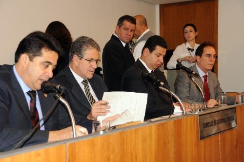 Deputados aprovaram diversos requerimentos de audiência pública - Foto:Marcelo Metzker