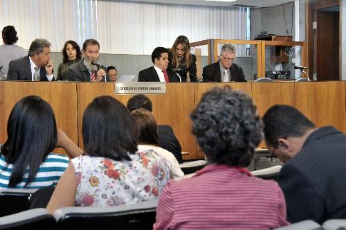 Parlamentares apreciaram diversos requerimentos na reunião desta quarta (12)
