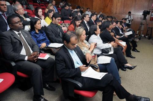 Diversos advogados, sobretudo os mais jovens, participaram da reunião